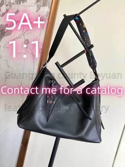 Borsa a mano, borsa per la spesa, borsa per la mamma, tracolla, schiena obliqua, moda